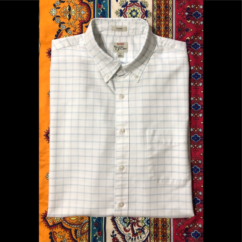 J.CREW MEN’s WOVEN LIGHTWEIGHT BUTTON DOWN. CRISP WHITE& PALE BLUE..!IMMACULATE!
